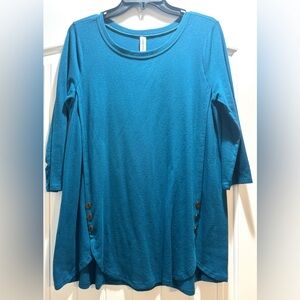 Zenana Outfitters Teal Top